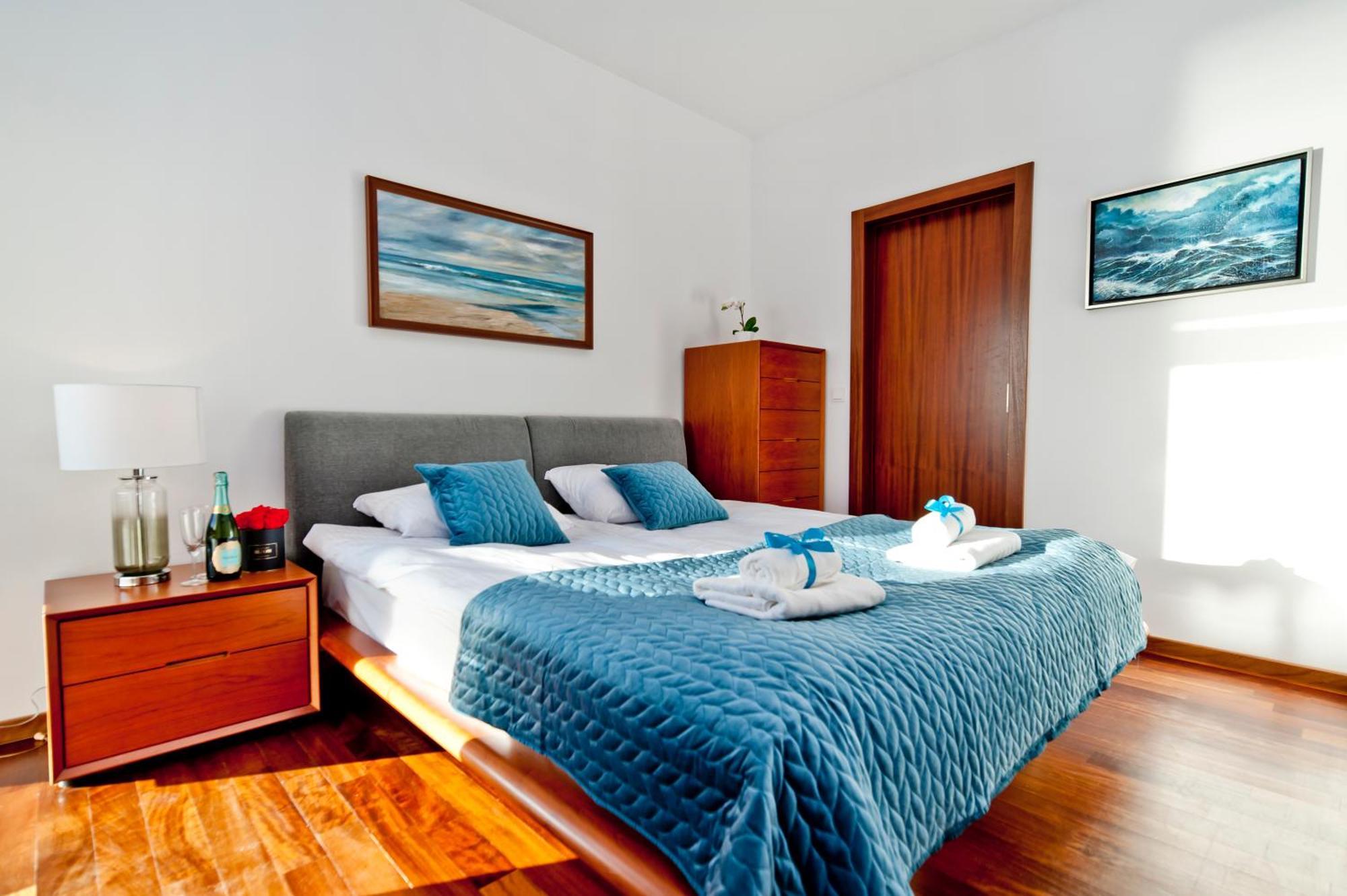 Blueapart Apartamenty يوراتا المظهر الخارجي الصورة